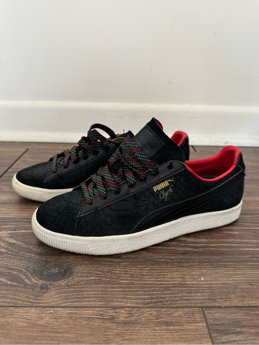 Puma Clyde GCC Low Leather Sneaker Black and Red Size 7M